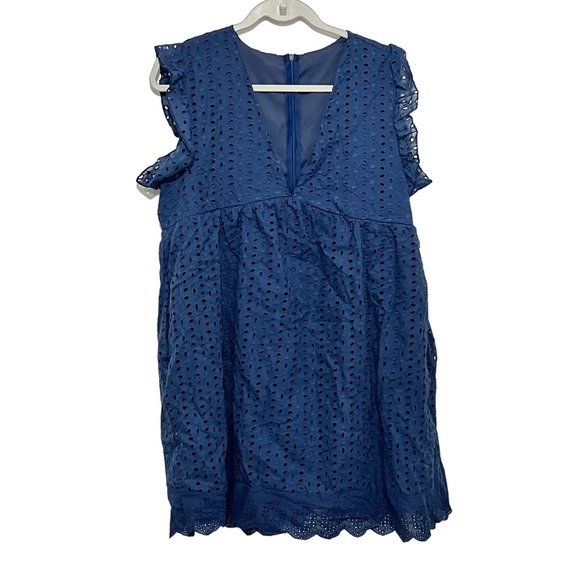 no brand Dresses & Skirts - Women’s  Mini Blue Dress with Built in Shorts Underneath Eyelet lace Size Large